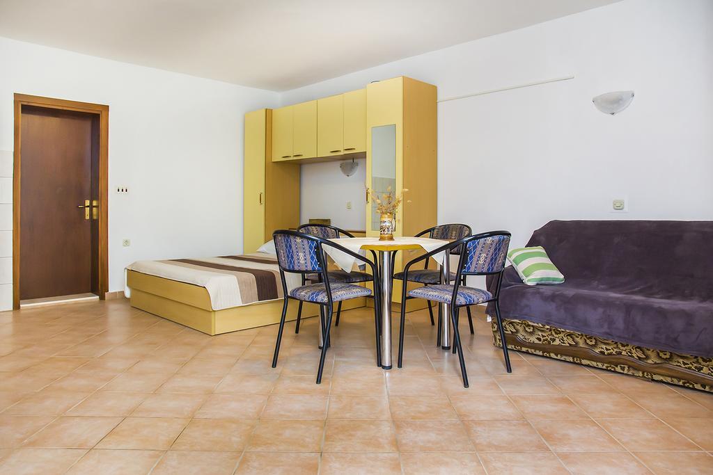 Apartments Zovko Драче Екстер'єр фото