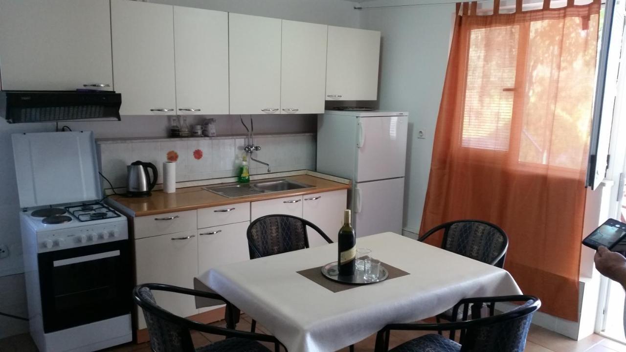 Apartments Zovko Драче Екстер'єр фото